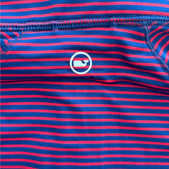 Vineyard Vibes Rash Guard - Picture 5 of 6